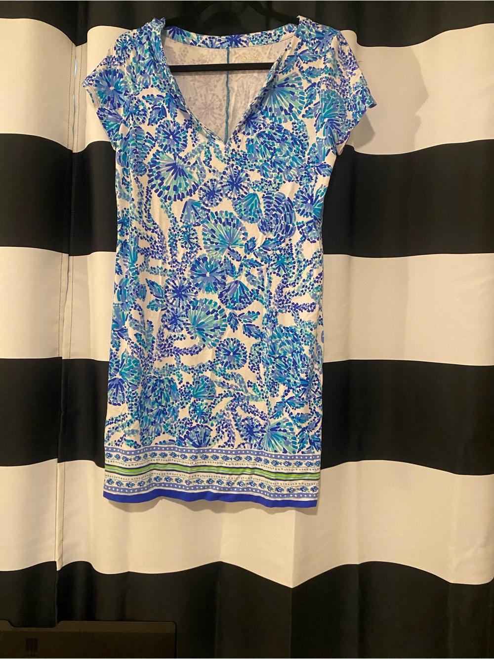 Lilly Pulitzer Blue Floral Print shift dress
